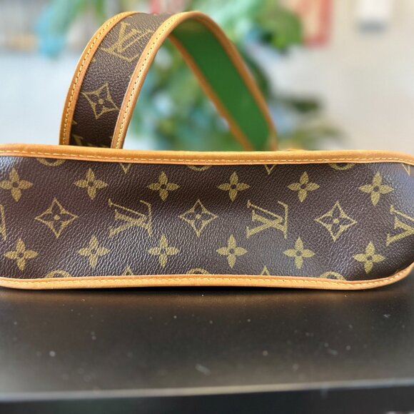 Louis Vuitton Green Perforated Musette Shoulder Bag - Picture 8 of 16